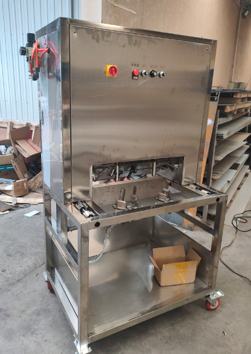 Two-station Apple Peeling and Coring Integrated Machine